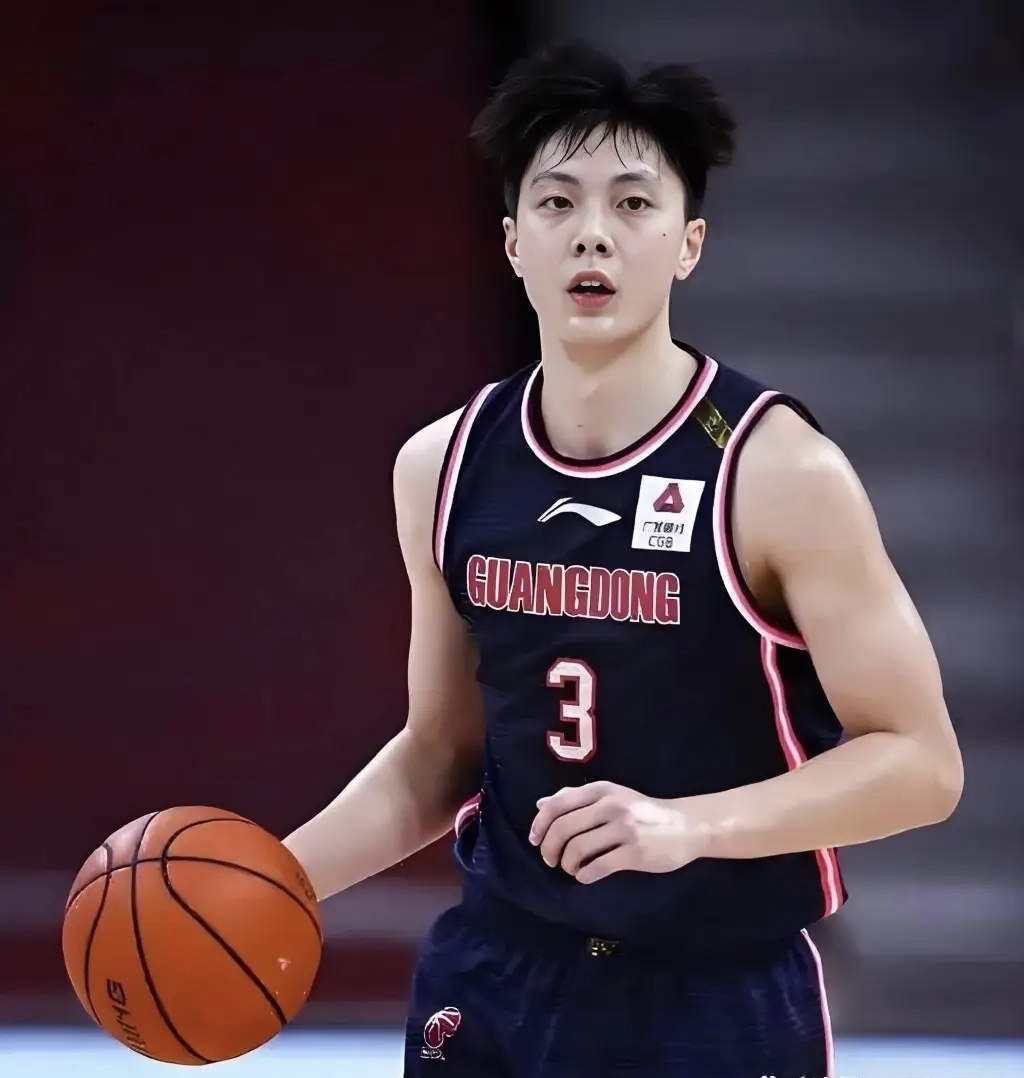 核心球员数据亮眼，带动全队发挥的简单介绍